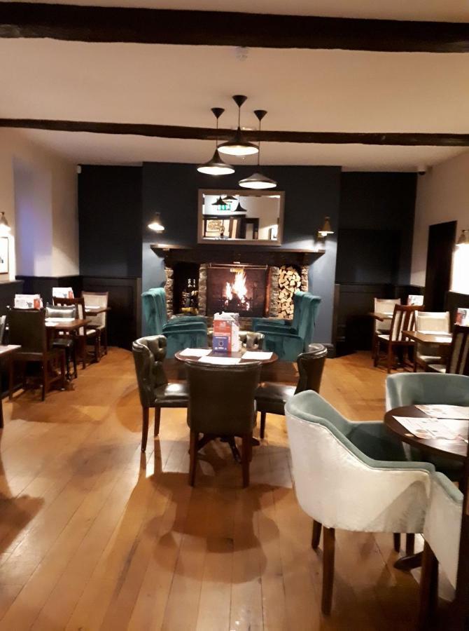 The George Hotel Wetherspoon Brecon Exteriör bild